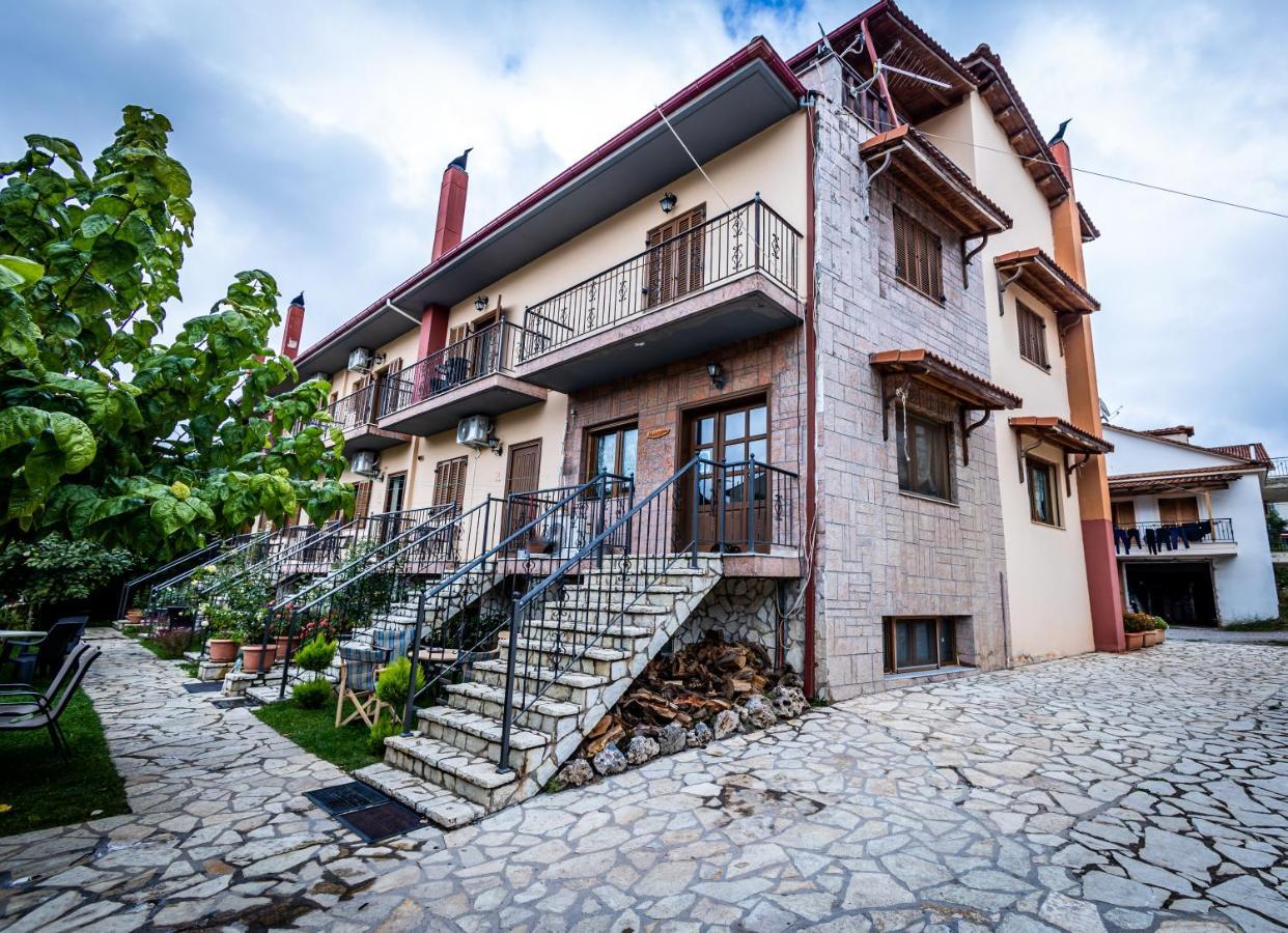 Enastron Hotel Kalavryta Exterior photo